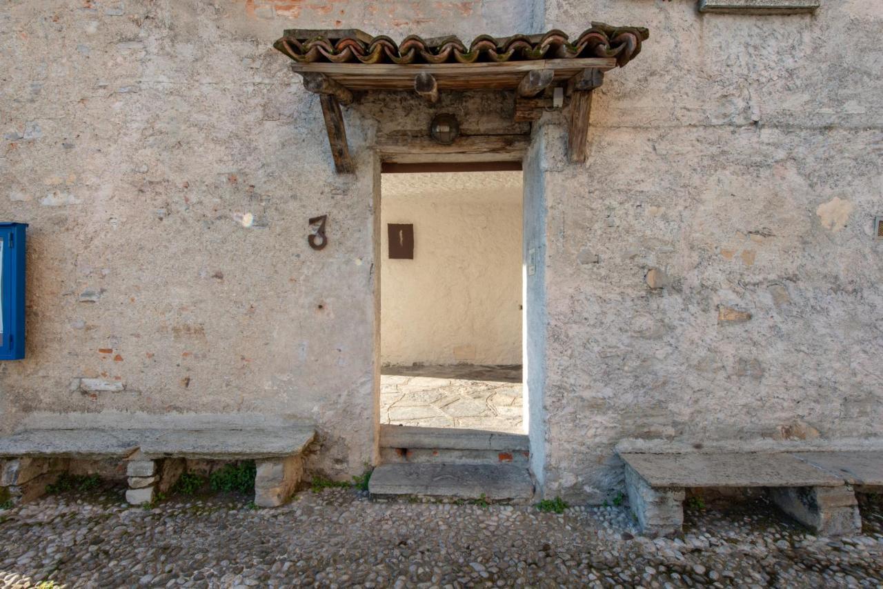 La Filanda - The House Of Travelers Vila Brienno Exterior foto